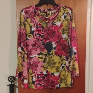 Floral Split Sleeve Top